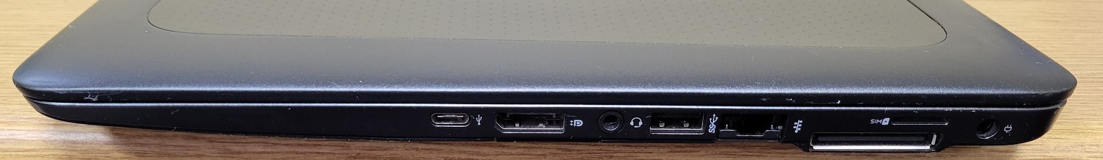 HP ZBook 15u G3 i7-6500U 2.50GHz 8GB 4K Radeon R7 M350 No OS/SSD/HDD