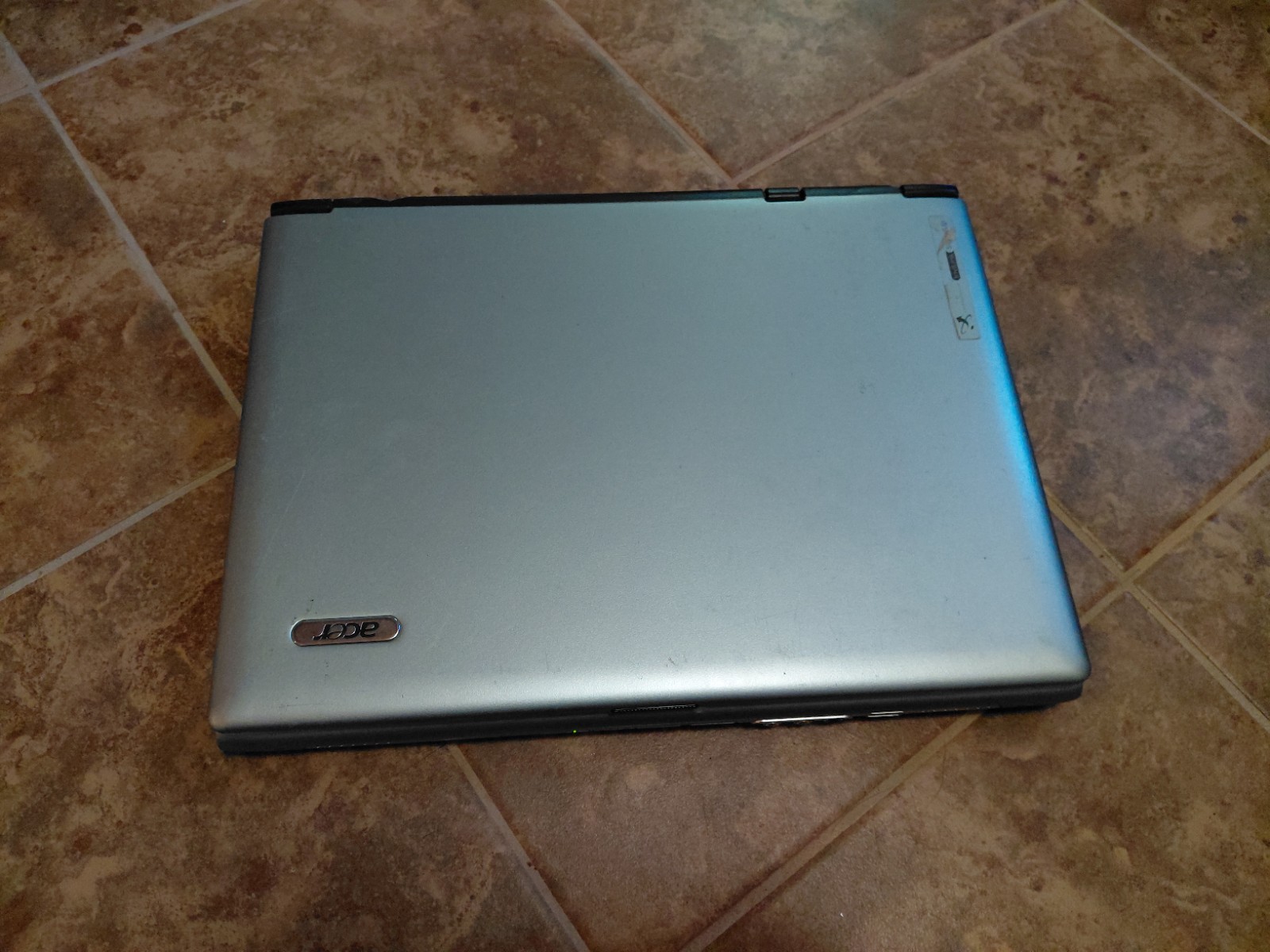 Acer Travelmate 4072WLCi Windows XP Laptop Intel Centrino 1.7Ghz