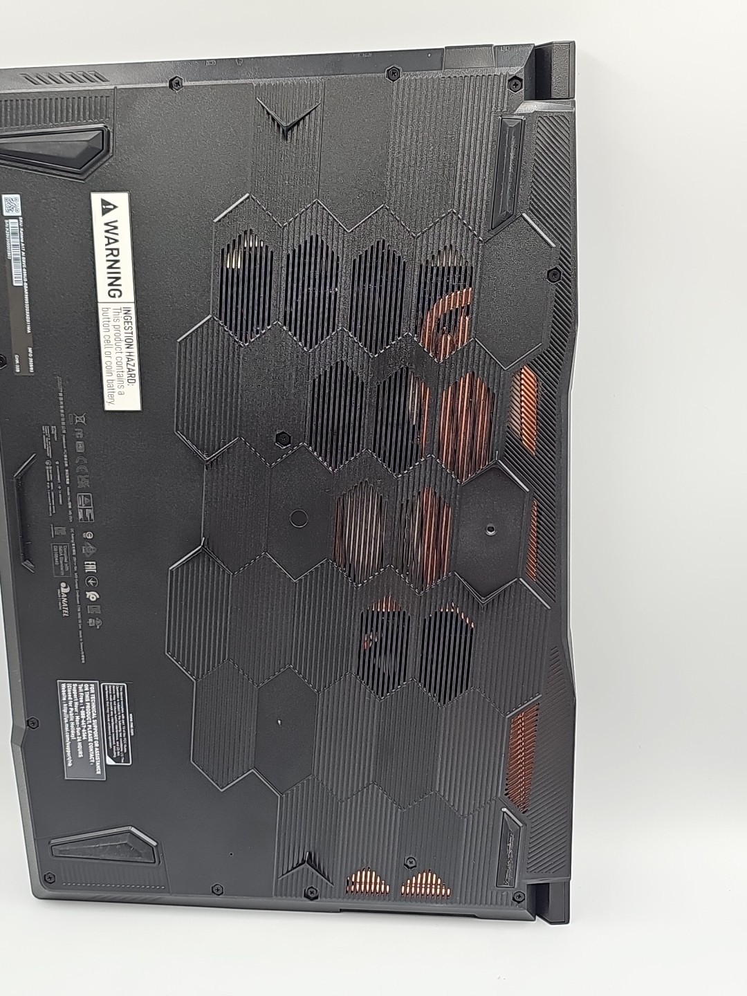 MSI Katana A17 (AIBV8) AMD Ryzen 9 8945HS 32GB 1TB SSD NVIDIA GeForce RTX 4050