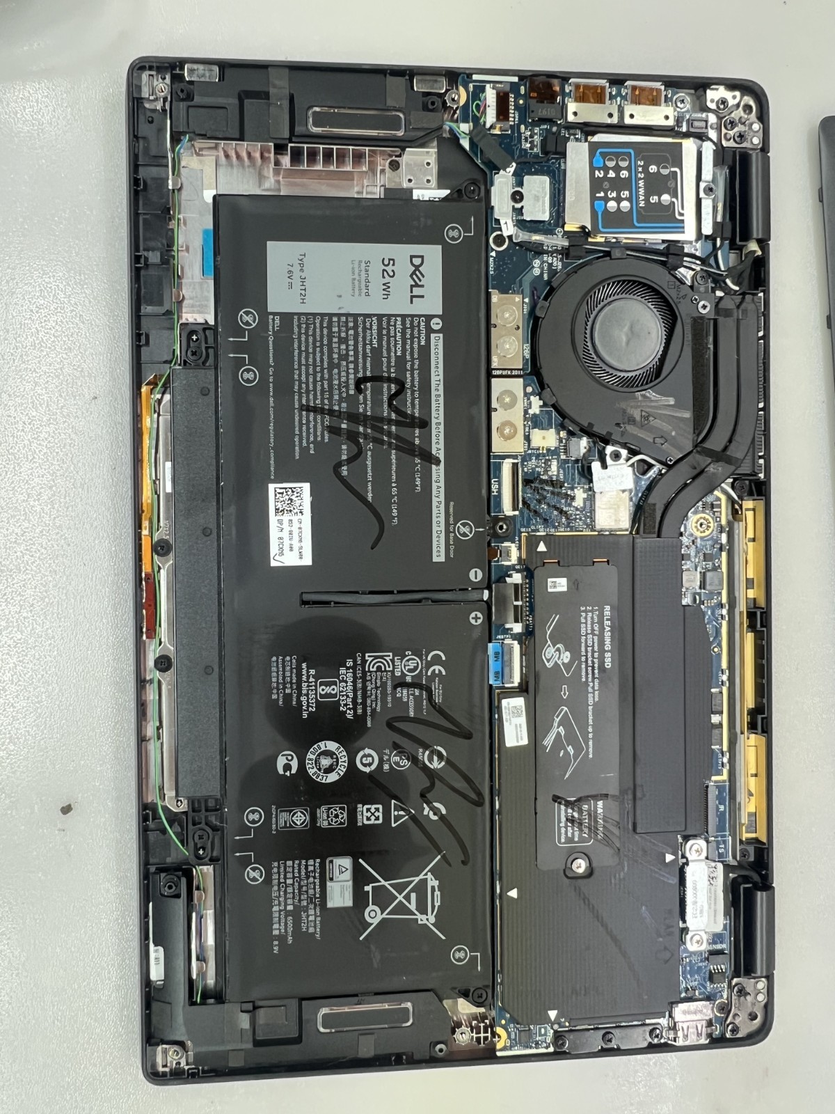 DELL LATITUDE 7410 i5-10310U @ 1.70GHz 16GB RAM NO OS/SSD FOR PARTS/REPAIR