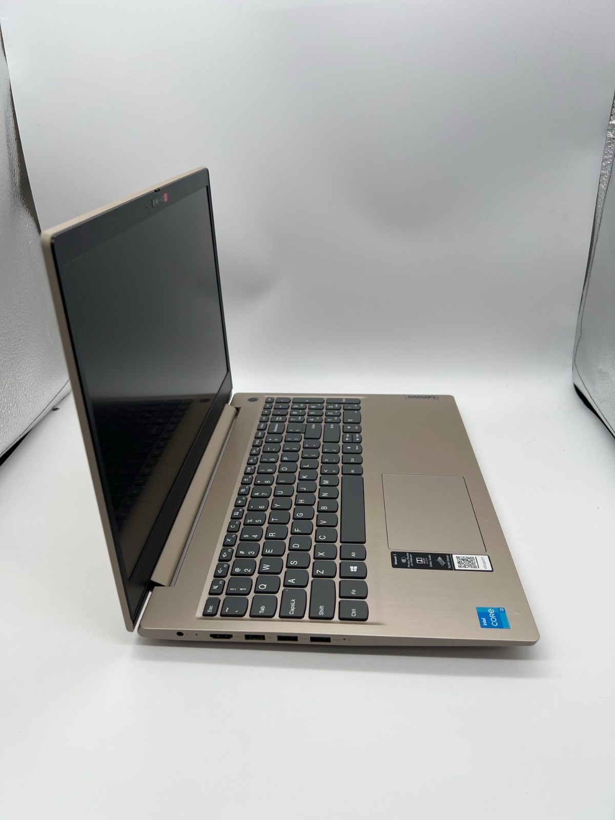 Lenovo IdeaPad 3i 15.6″ FHD i3-1115G4 4GB 128GB SSD Win11 Home Almond