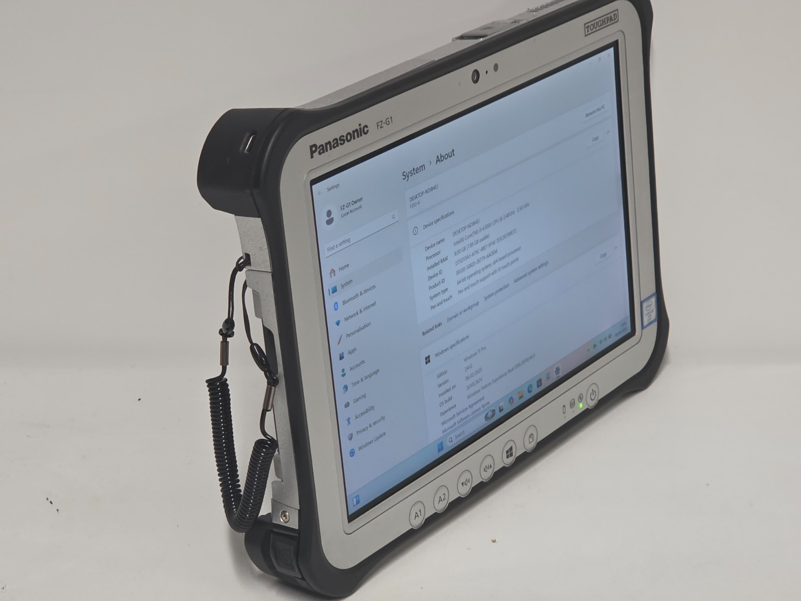 10.1″ PANASONIC TOUGHPAD FZ-G1 MK4 CORE i5-6300U 2.40GHZ 8GB 256GB ETHERNET HDMI