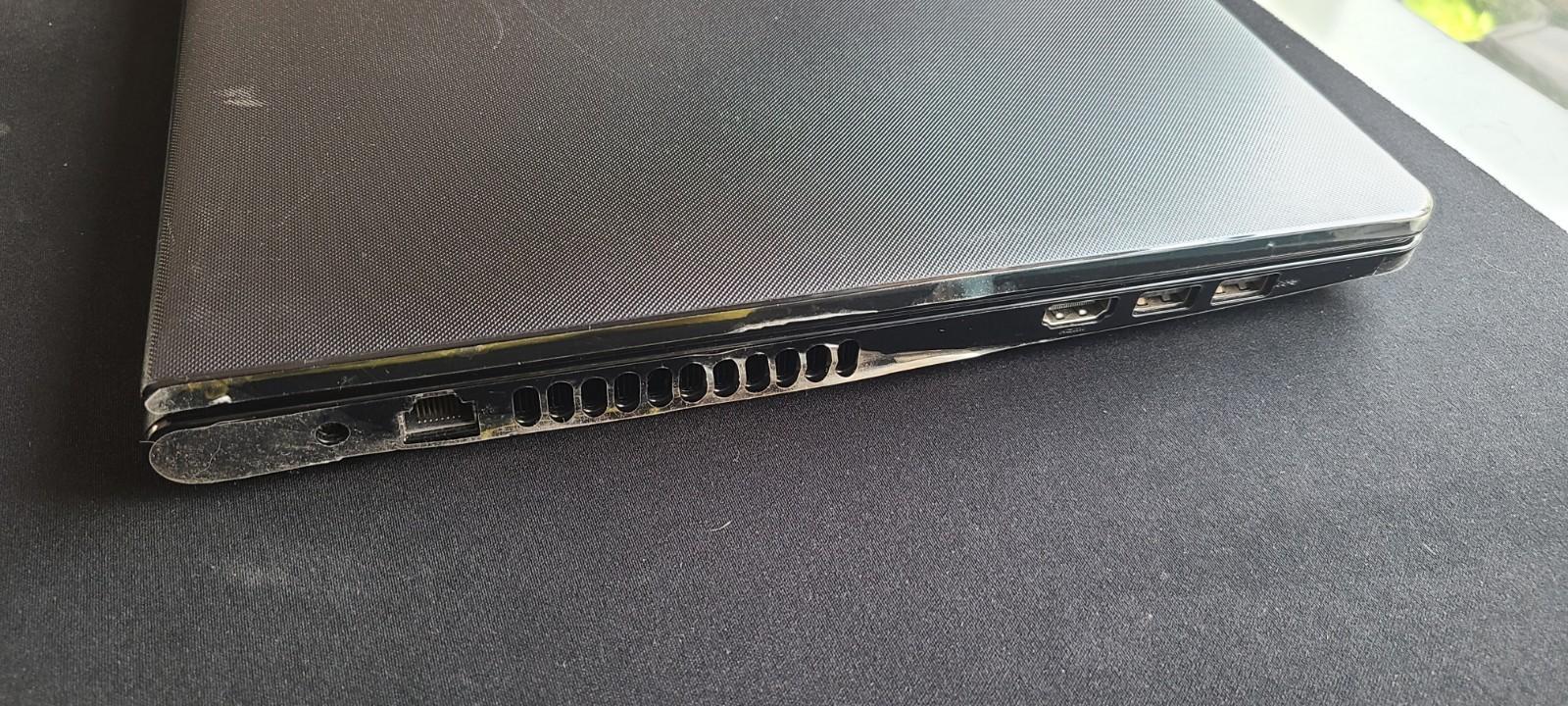 Dell Inspiron 15 3000 1TB HDD 4GB RAM AMD A6-9200 Radeon R4 – Windows10 PRO!