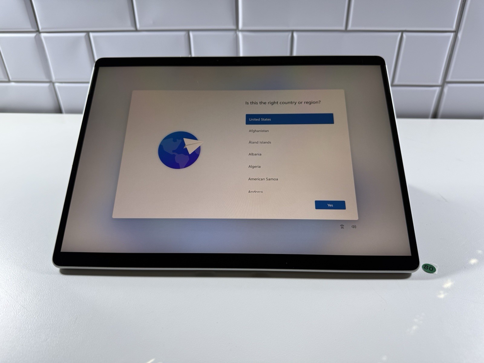 Microsoft Surface Pro 8 (1982) i5-1145G7 – 16GB RAM – 256GB 120Hz – Win 11 Pro