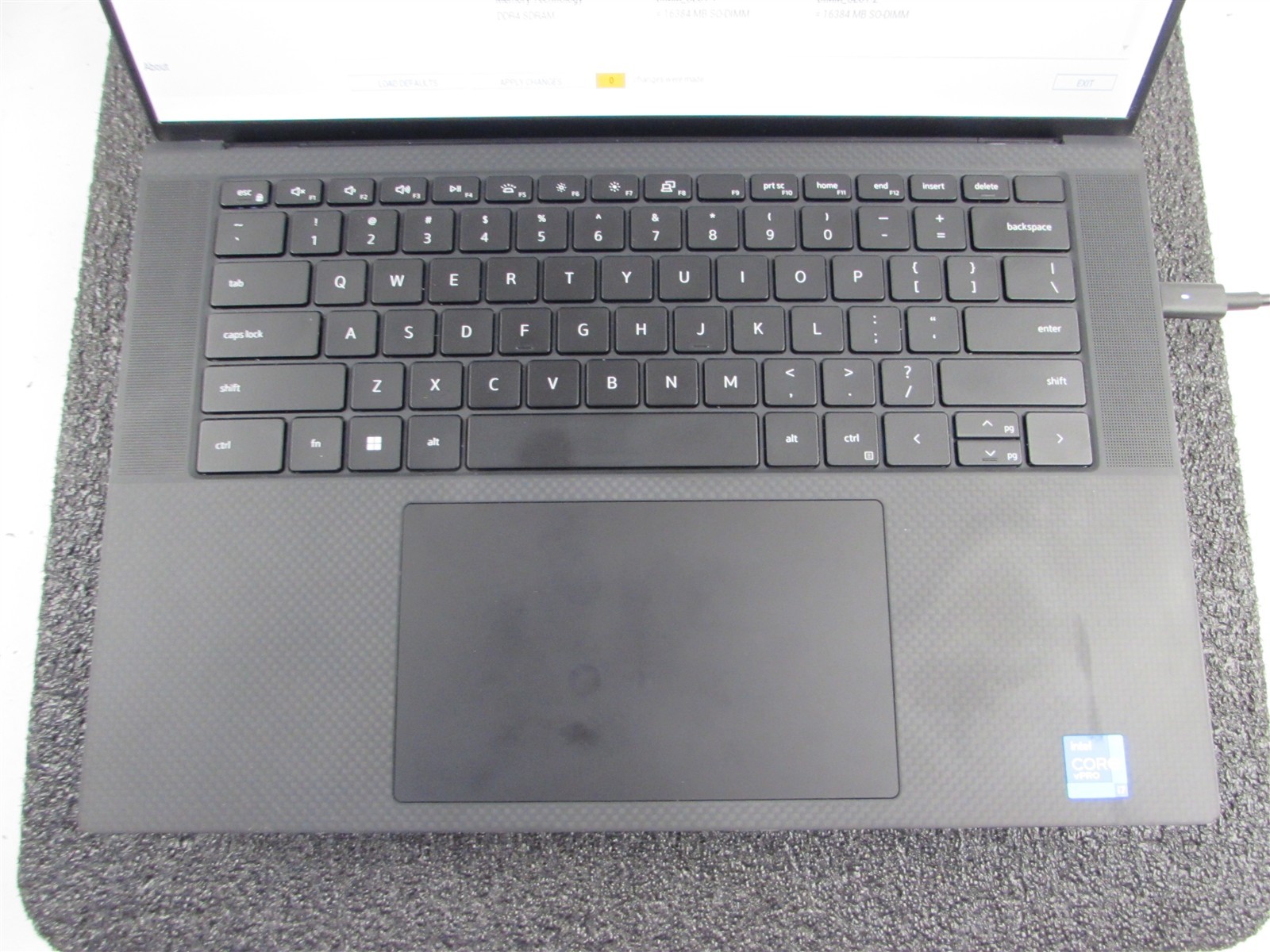 DELL PRECISION 5560 1920X1200 I7-11850H 1TB SSD 32GB RAM RTX A2000 WIN 11 NO BAT