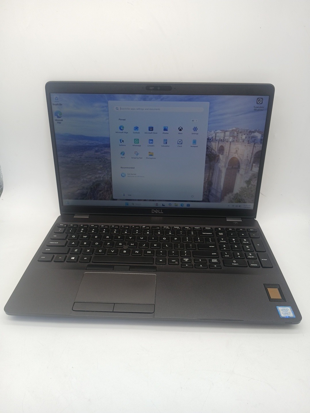 Dell Precision 3541 15.6″ Intel i7-9750H 16GB RAM 256GB SSD Quadro P620 WIn 11P