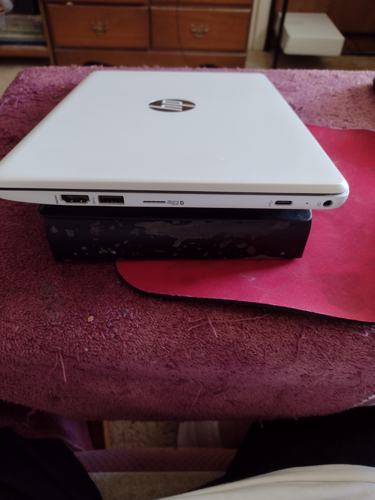 HP Stream 11-ak0035nr Intel Celeron N4020 1.1-2.6Ghz/4GB/32GB/11.6″ NICE NEW BAT