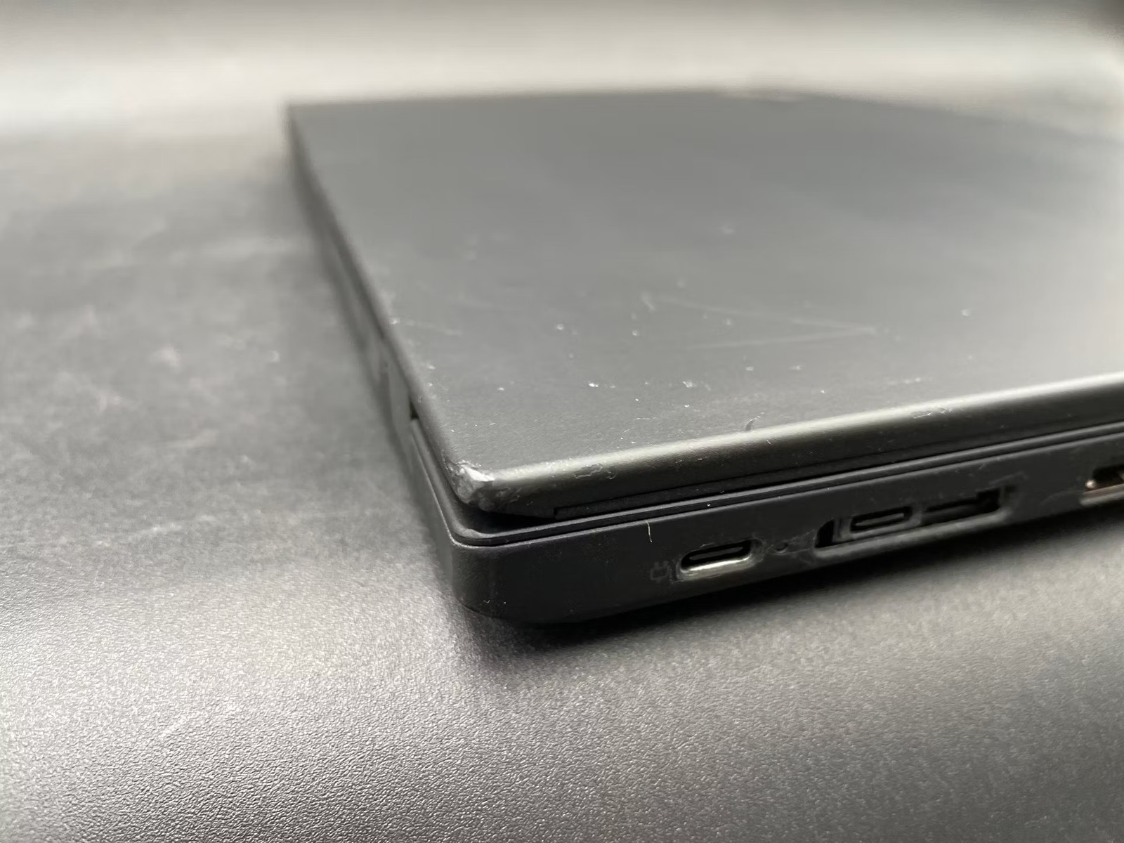 Lenovo ThinkPad T15 Gen 1 Used 15.5″ (i7-10510U-8GB-256GB NVMe)
