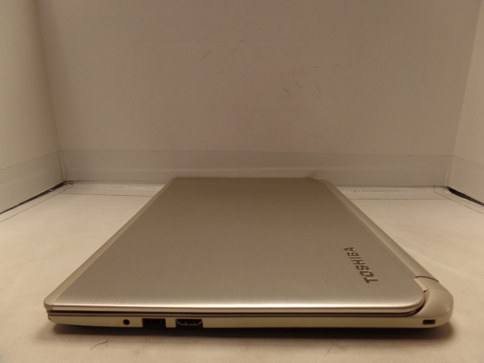 14″ Toshiba Satellite E45-B4200 PSPN2U-003003 AS IS PARTS OR REPAIR NON WORKING