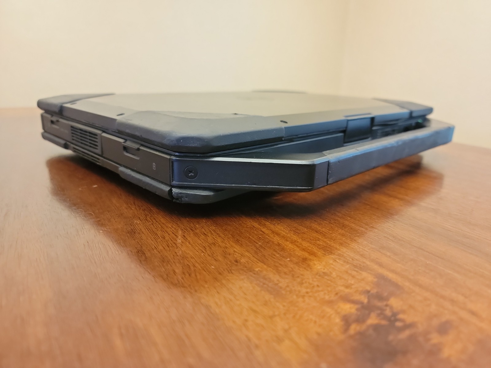 Dell Latitude 14 Rugged 5404 | i5-4310U | 8GB RAM | 500GB SSD | Win11Pro