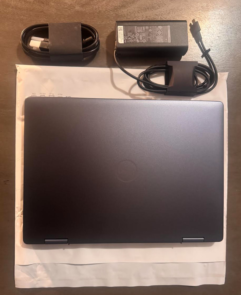 Dell Inspiron 14 2-in-1 Touch 7445 PC Laptop 14″ Ryzen 5 8640HS 8GB 512GB SSD