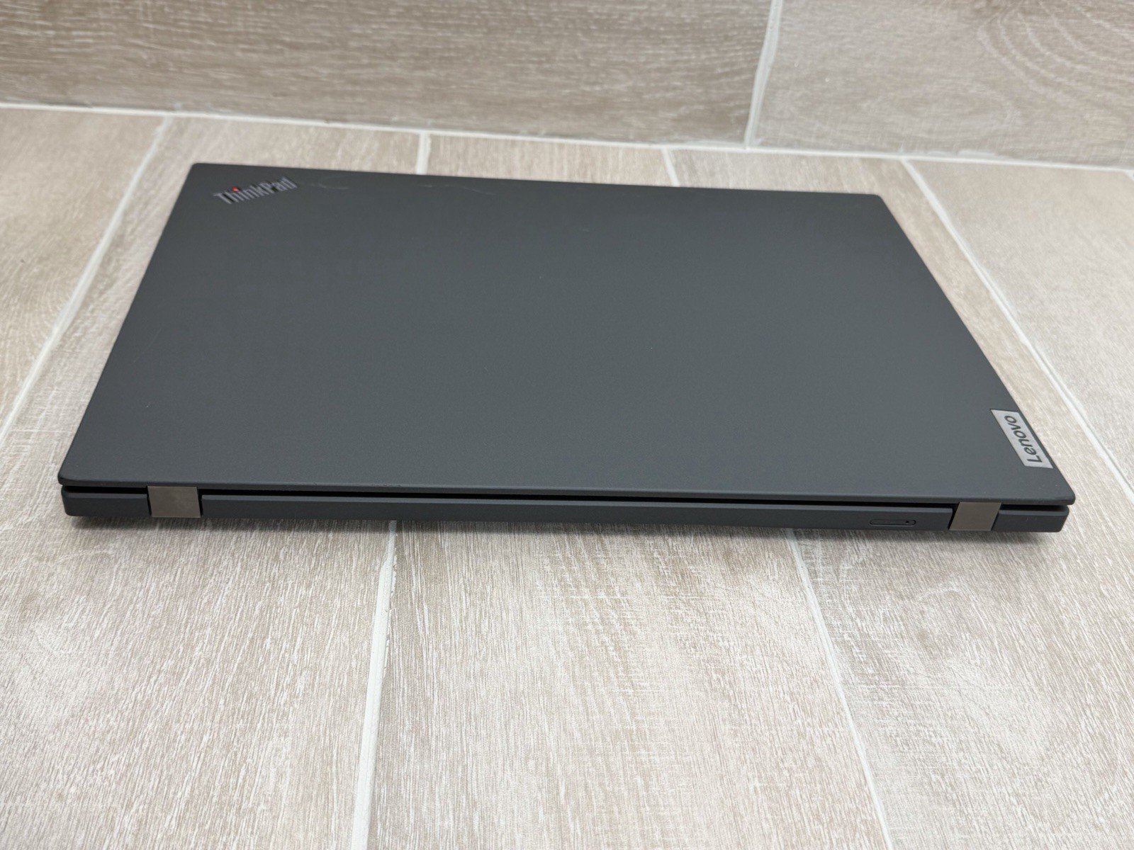Lenovo ThinkPad P16s Gen 1 16″ Core i7-1260P Nvidia T550 16GB RAM 256GB NVMe SS