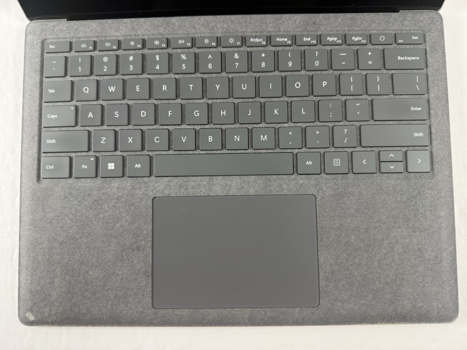 Microsoft Surface Laptop 5 13.5” 1950 Intel Core i7-1265U 16GB RAM 512GB NVME