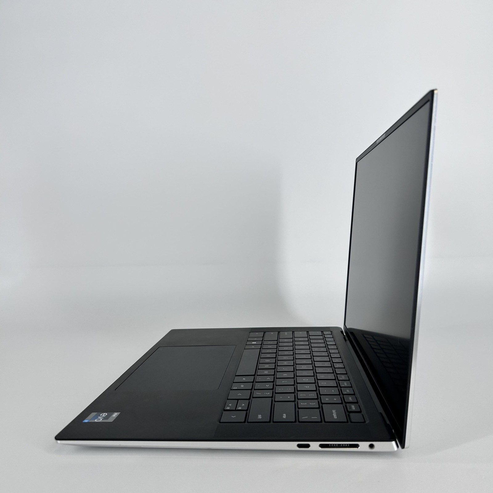 Dell XPS 15 9530 FHD+ 2.4 GHz i7-13700H 16GB 1TB SSD RTX 4050 – FRAME GAP