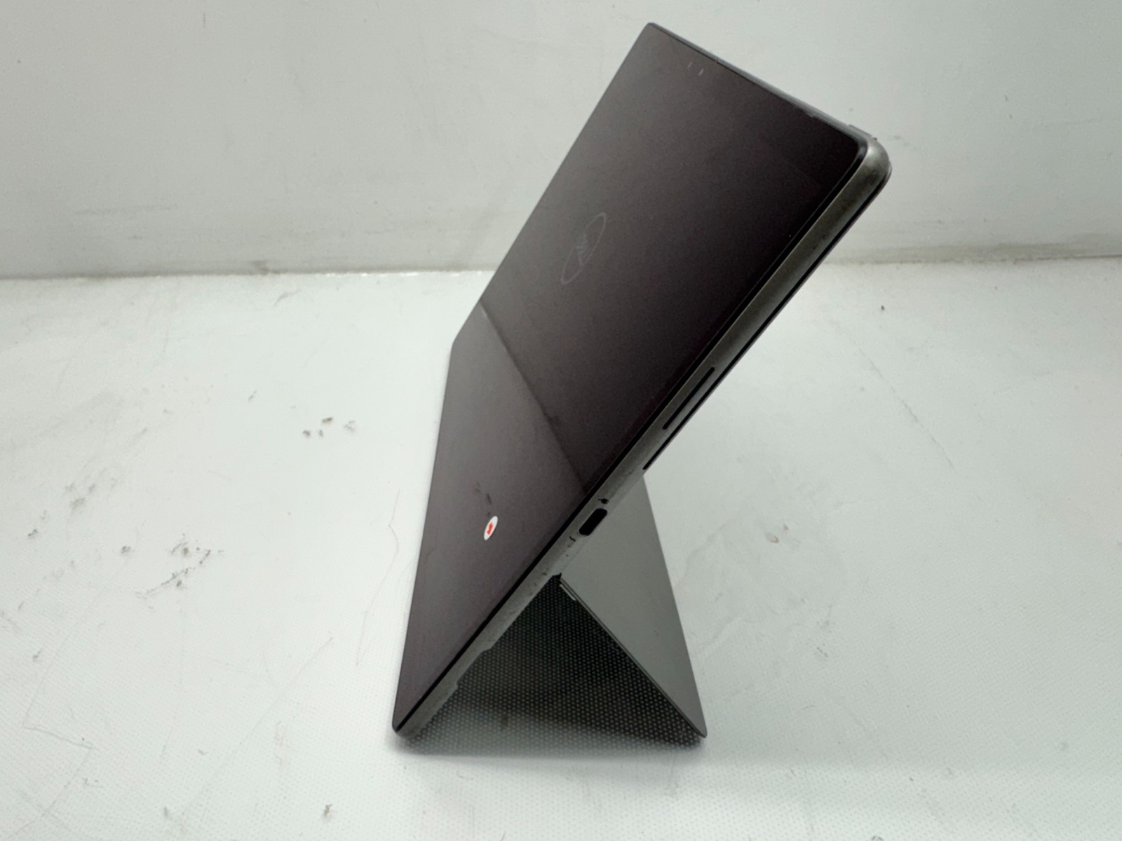 Latitude 7320 Detachable Intel i5-1140G7@1.1GHz 16GB 256G W/AC Window11 *READ**