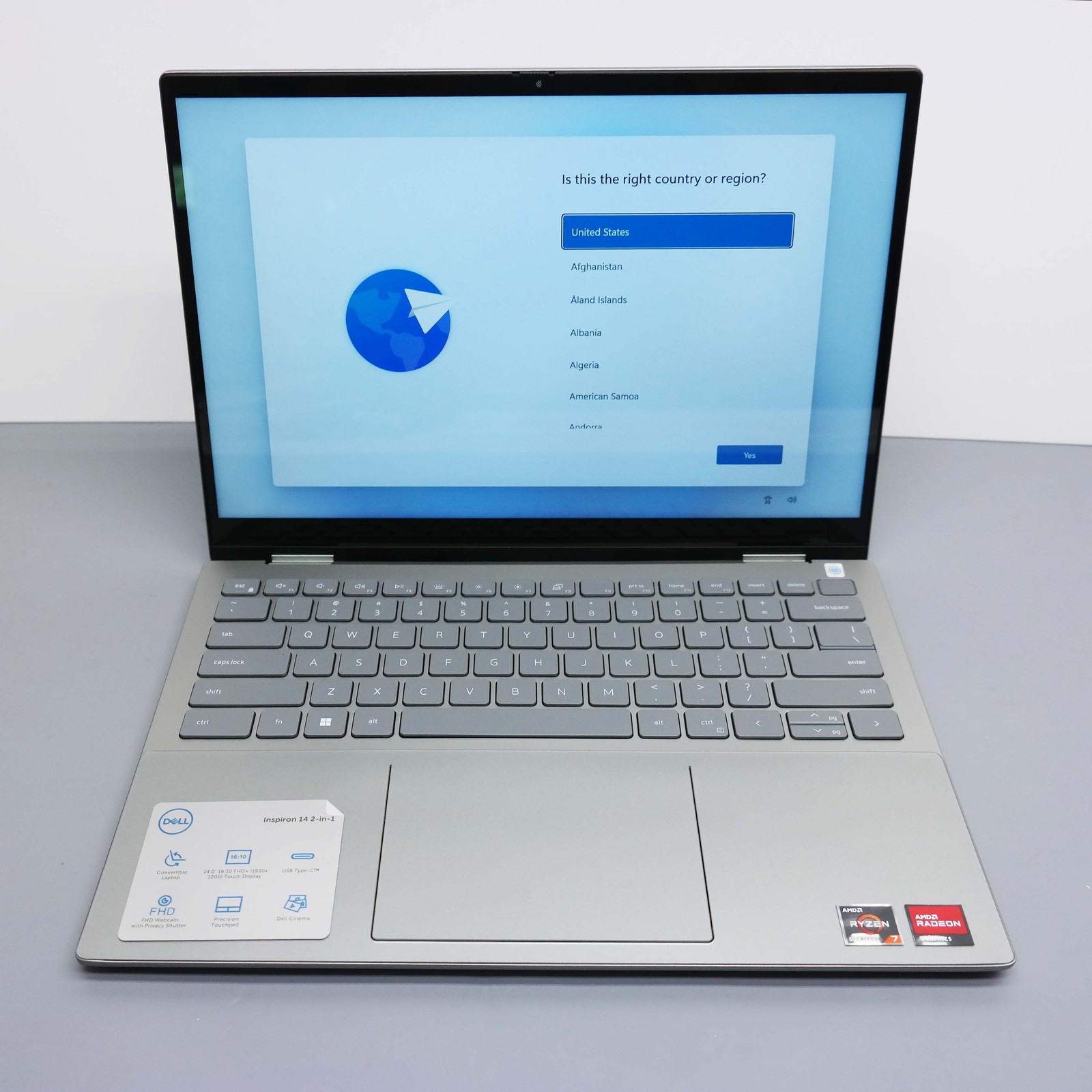 Dell Inspiron 14 7425 14” Ryzen 7 5825U 16GB RAM 512GB SSD