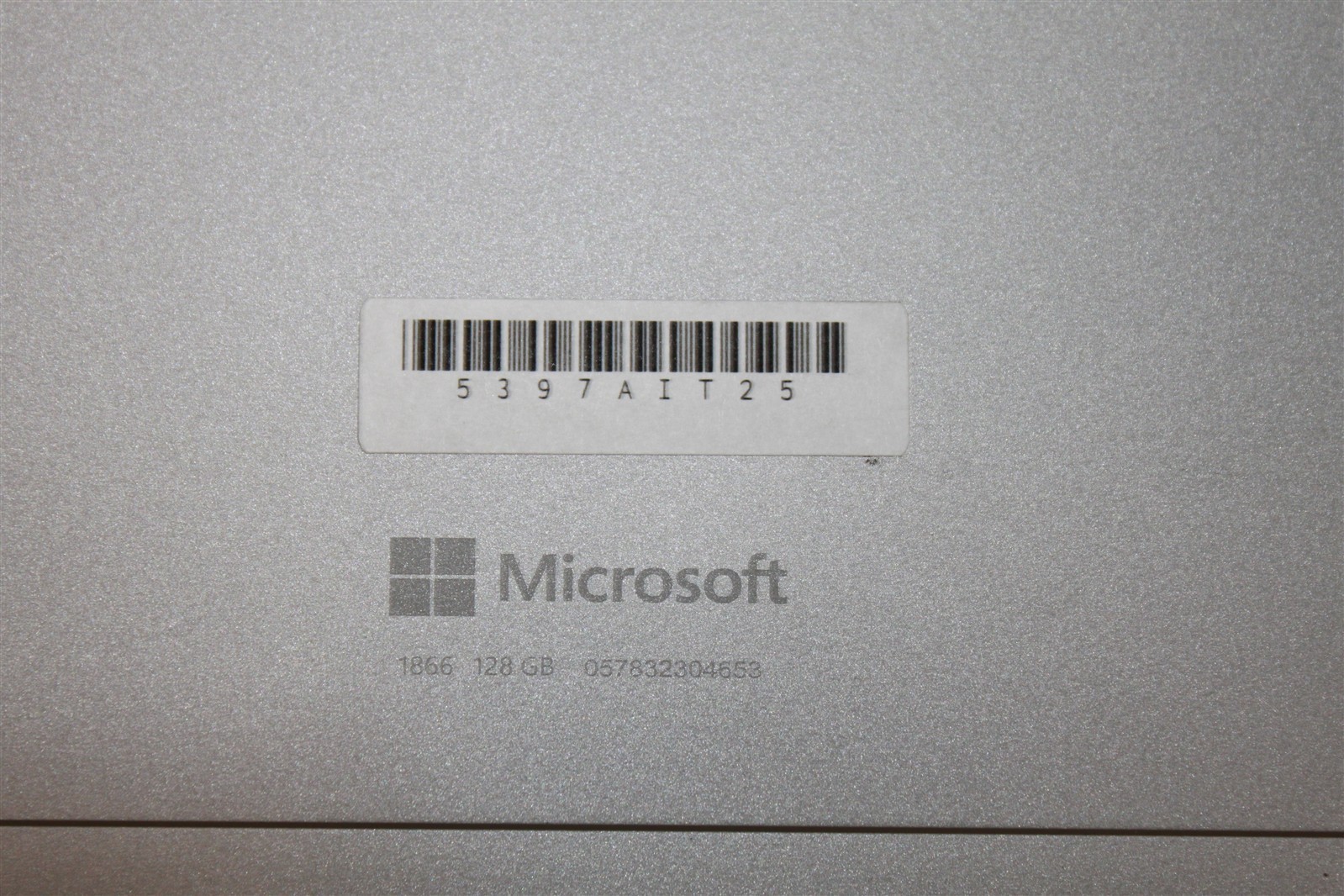 Microsoft Surface Pro 7 Intel Core i3-1005G1 4 GB DDR4 128 GB SSD Windows 11 Pro