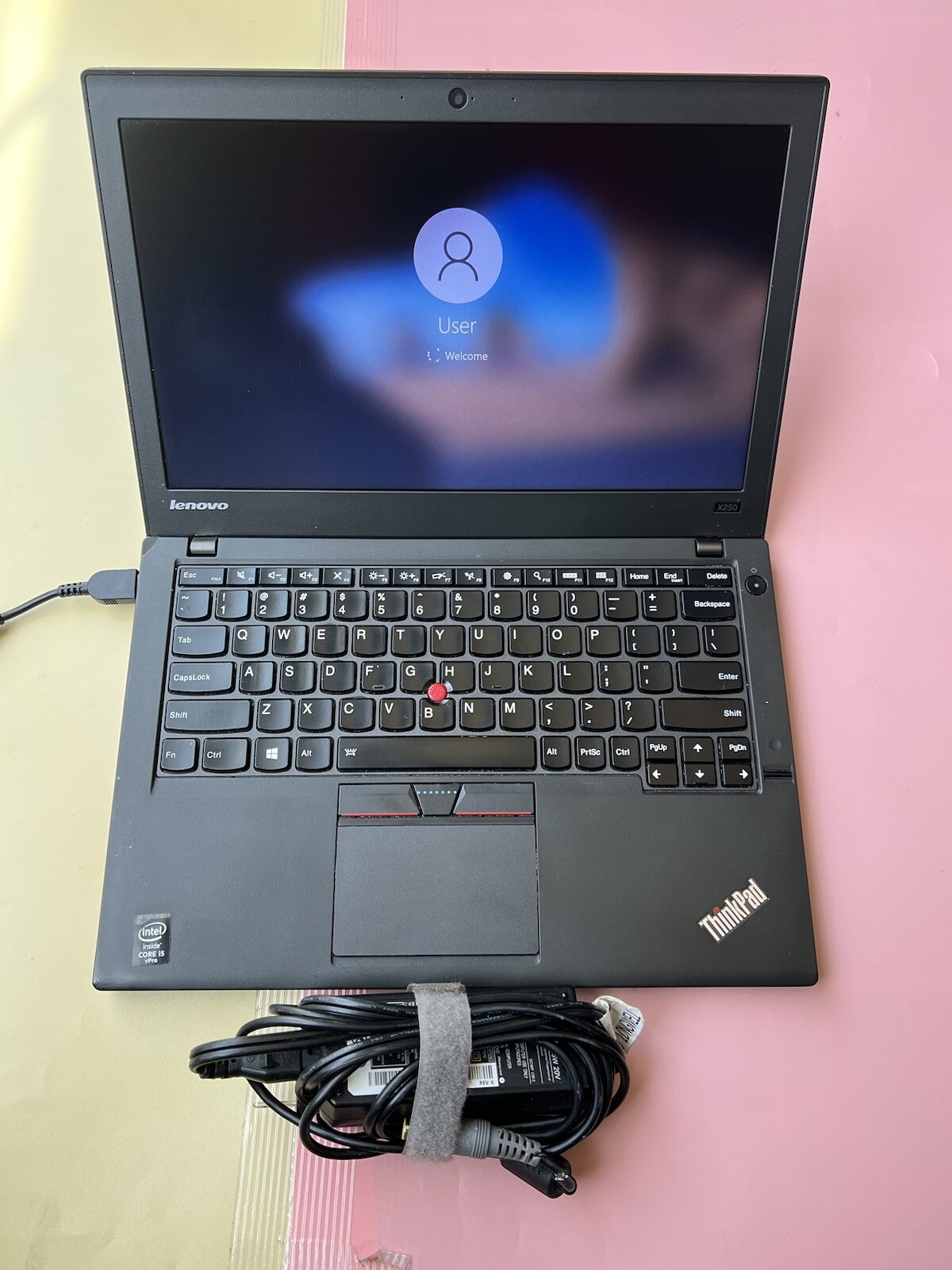 Lenovo Thinkpad X250 Core i5-5300U 8GB 500GB HDD WEBCAM BACKLIT BLUETOOTH