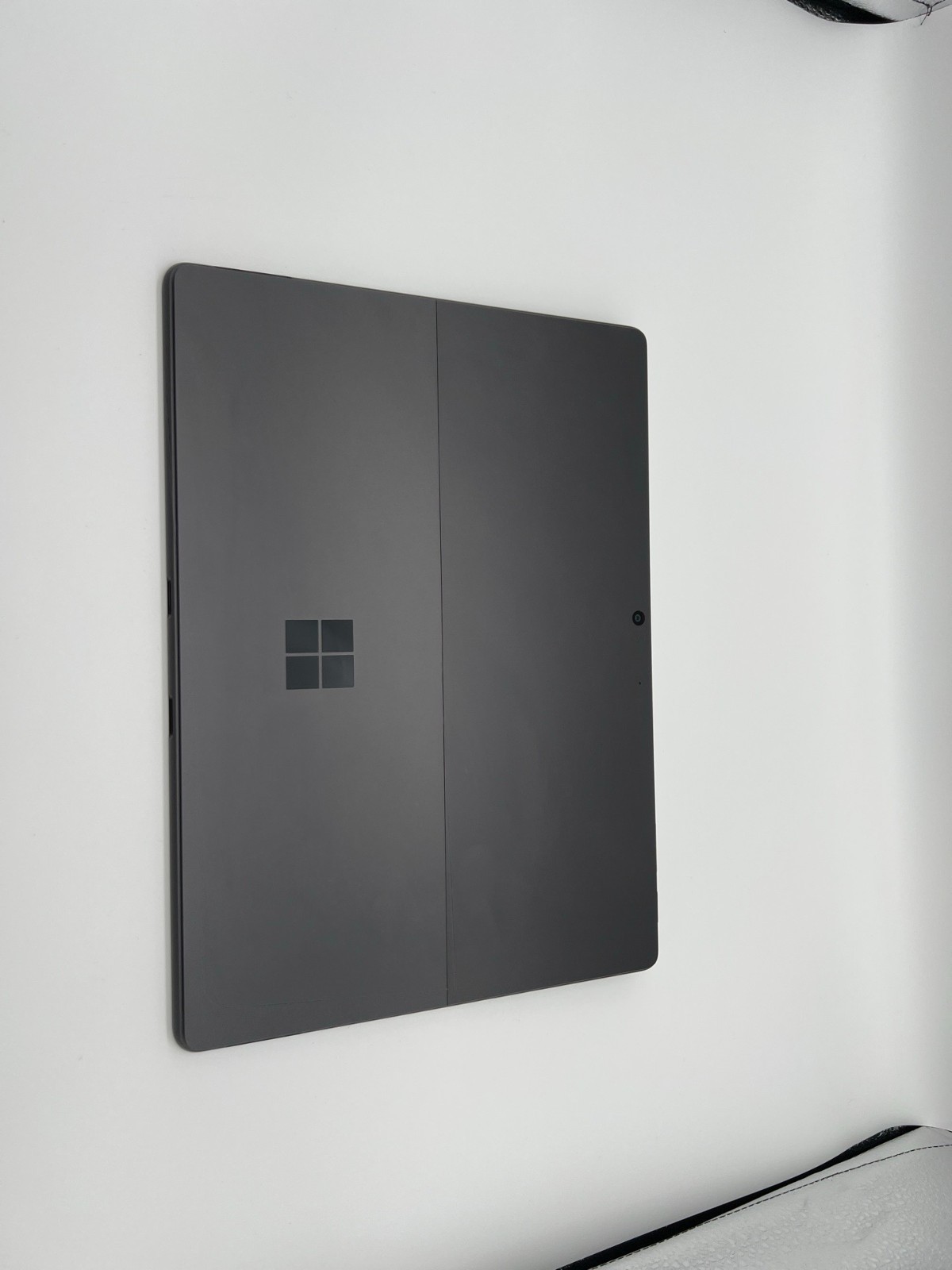 Microsoft Surface Pro 11 Copilot+ PC 13″ Snapdragon X Plus 16GB 512GB Black