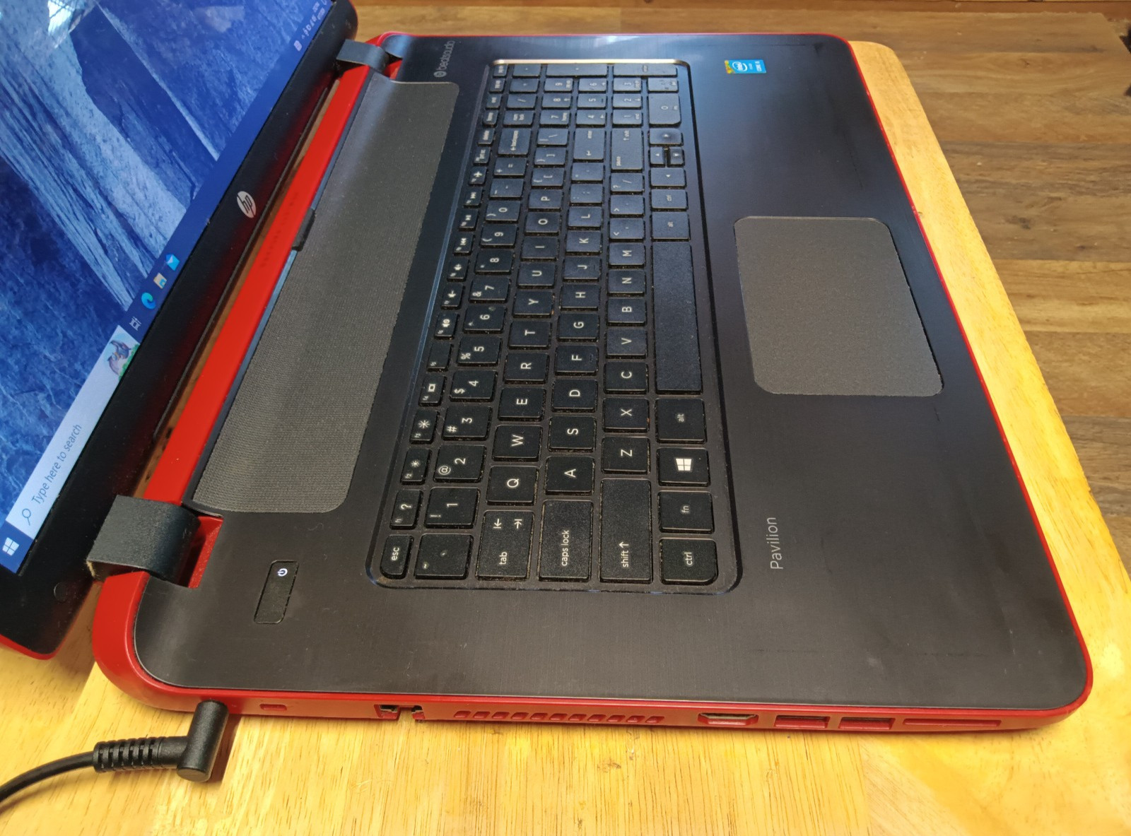 Hp Pavilion 17-1027nr/Core i5-4210u 1.70gb/12gb/1TB/Windows 10 Home/Web/BT/17.3″