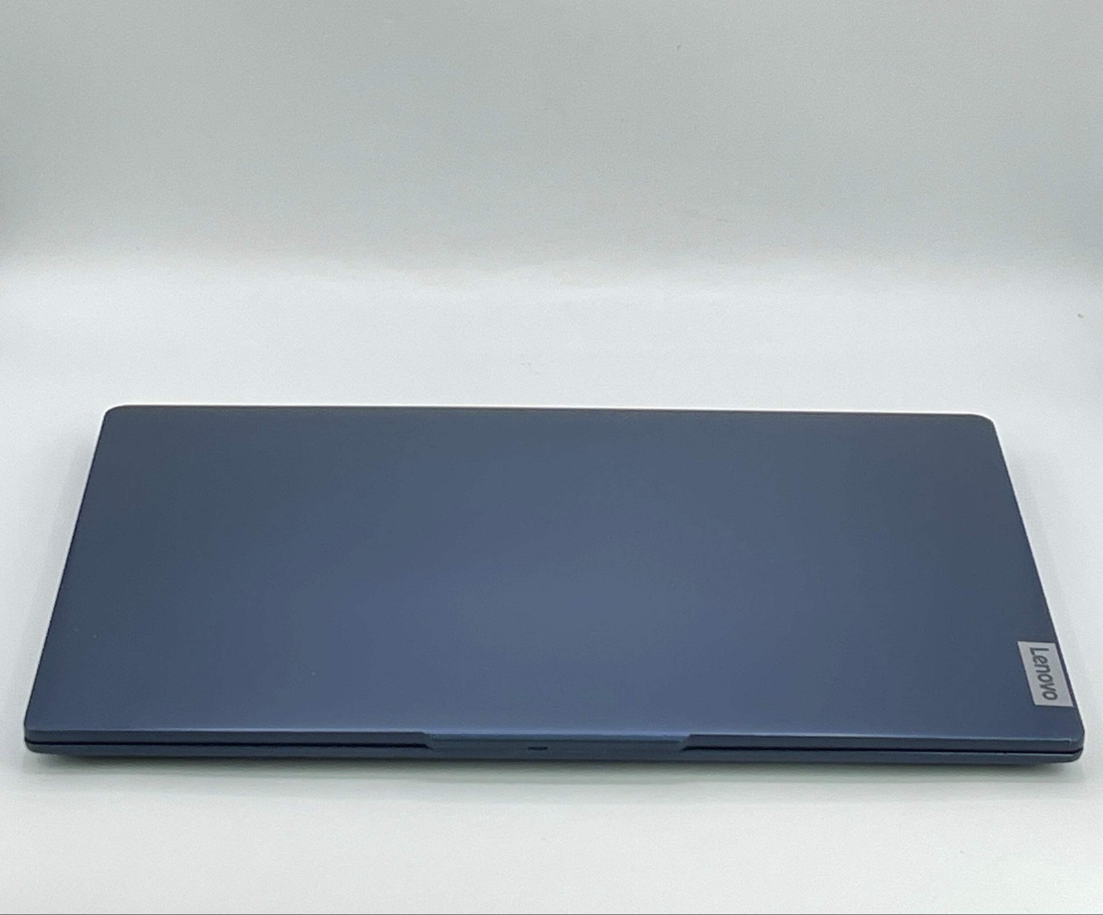 Lenovo IdeaPad Slim 3 15IRU8 15.6″ i3-1315U 1.2GHz 8GB RAM 512GB SSD