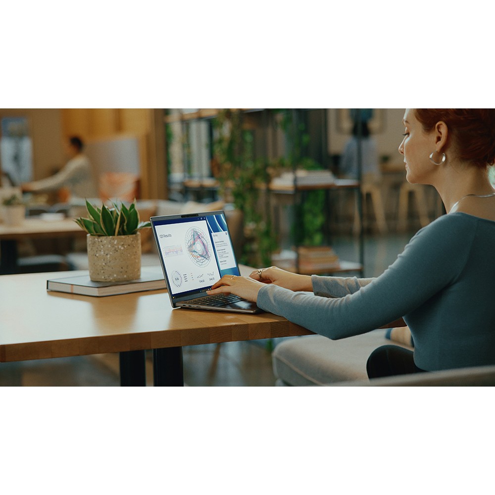 Dell Latitude 7455 14″ Snapdragon X Elite 32GB/512GB CoPilot+ Touch Notebook PC