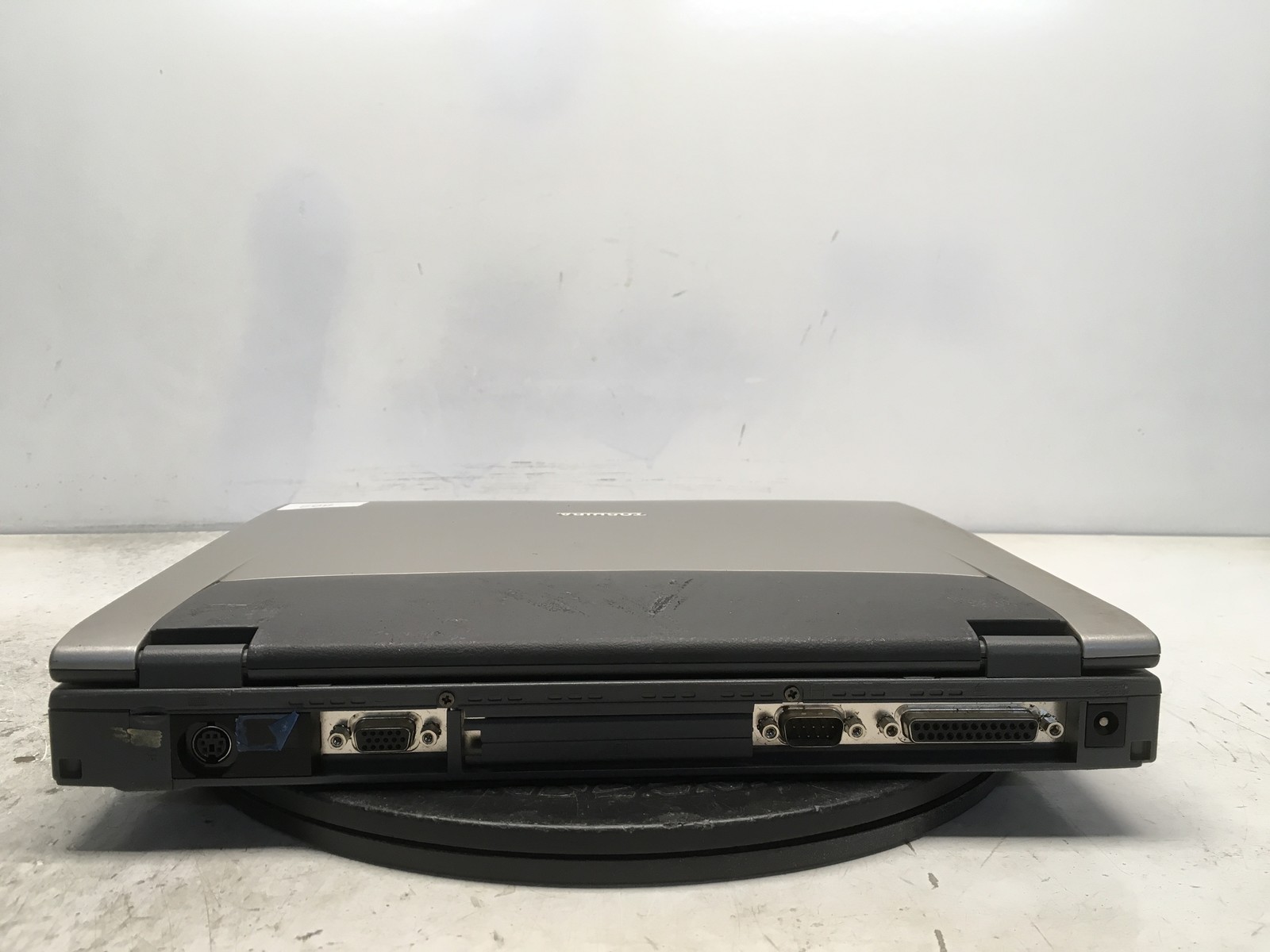 Toshiba Tecra 8100 Intel Pentium III 600MHz 196 MB NO HDD No Batt