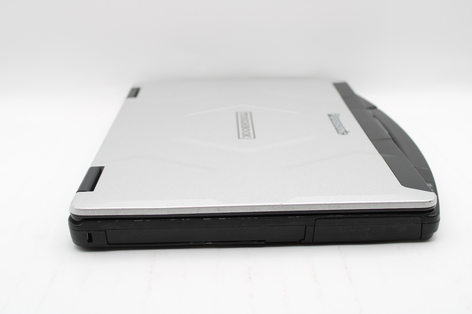 Panasonic ToughBook CF-54 MK3 _ i5-7300U _ 8GB DDR4 _ No SSD / OS