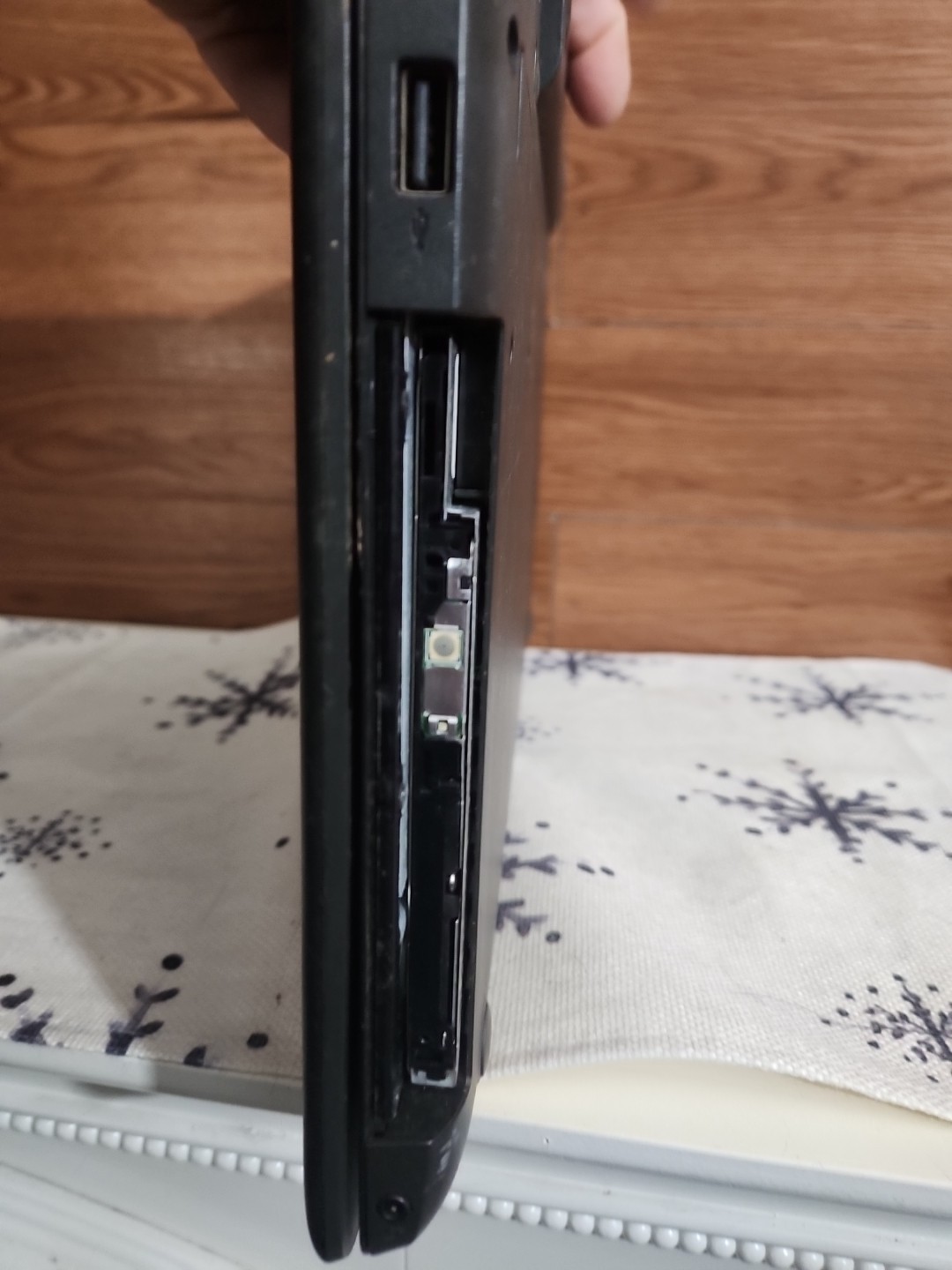 Lenovo ThinkPad E550 15.6″ Intel Core i7-5500U 4GB RAM 2.40GHz Windows Pro