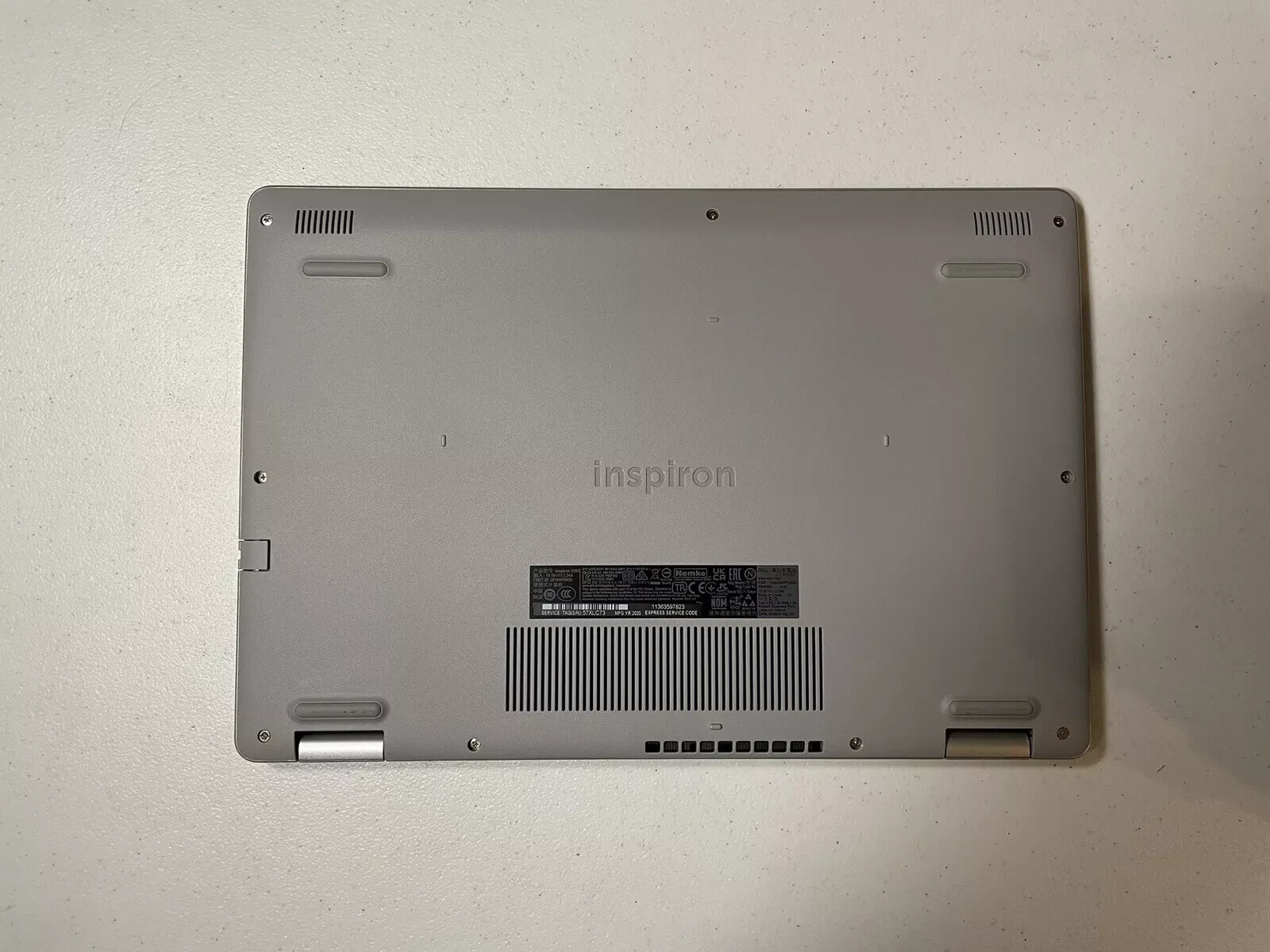 Dell Inspiron 15 5593 15.6 inch (512GB, Intel Core i7 10th Gen., 1.30GHz, 16GB)