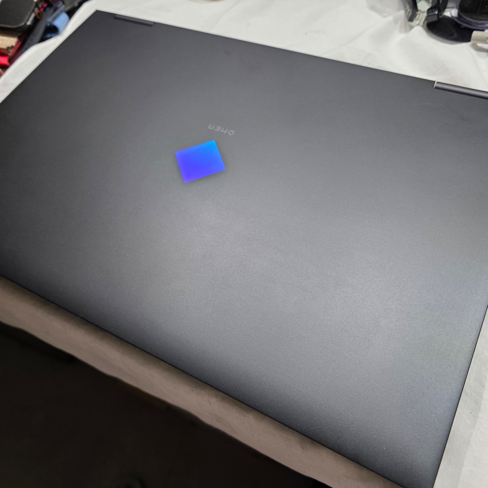HP Omen 17.3″ 1440P 165Hz i7-13700HX 32GB 2TB SSD RTX 4090 175W 16G DDR6 Fast SH