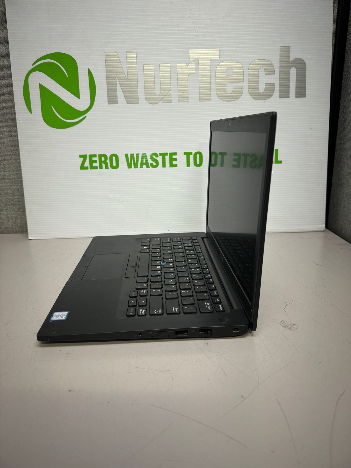 Dell Latitude 7490 14″ i5-7300U 2.6GHz 8GB/256GB m2 SSD UBUNTU Laptop + AC