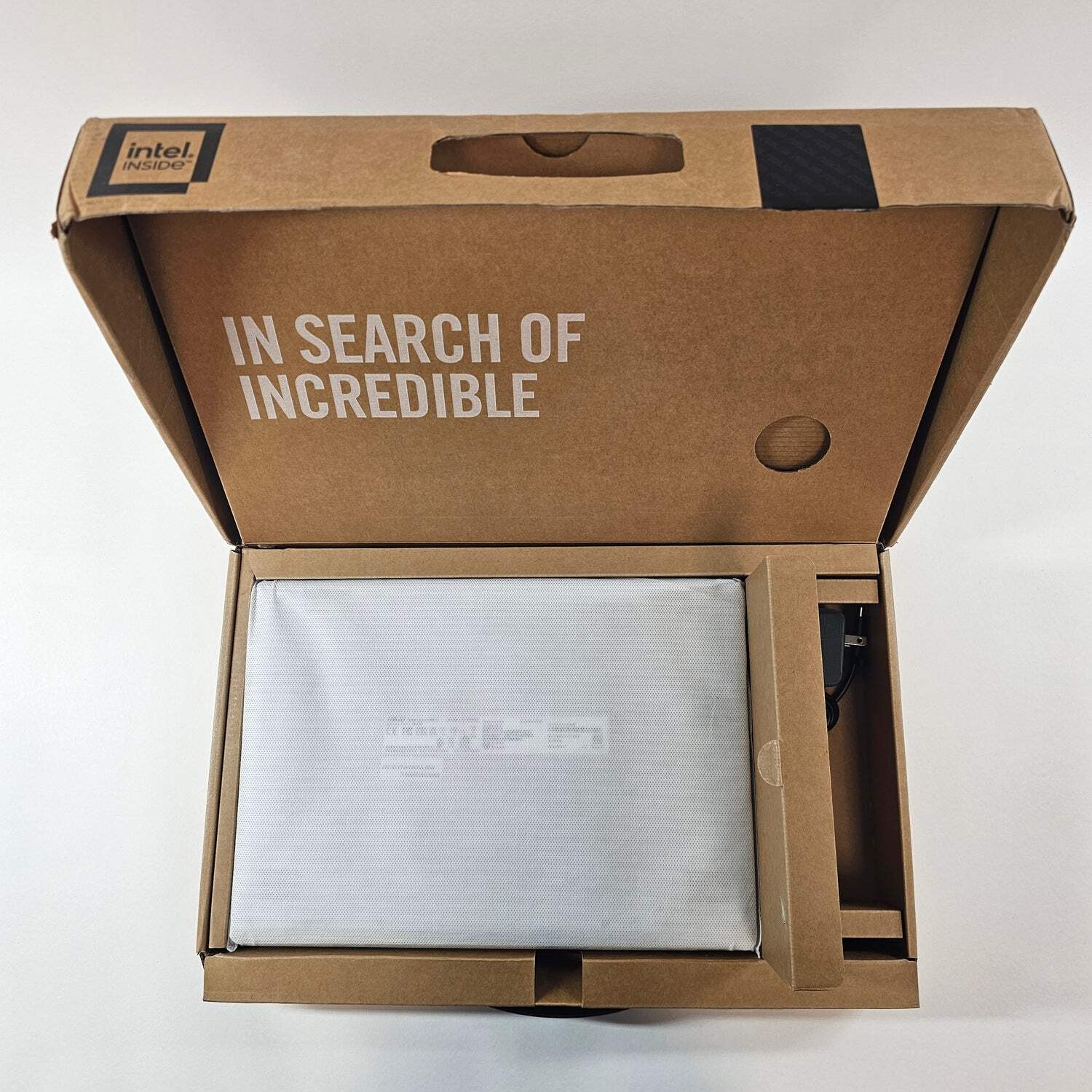 New Asus Chromebook CX1 WS48F 15.6″ Celeron N4500 1.1GHz 4GB RAM 128GB SSD