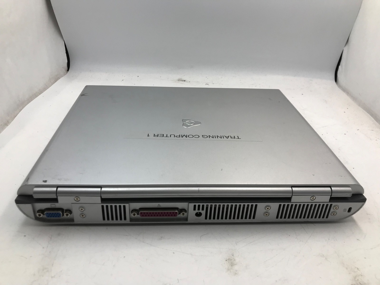 Gateway 400SD4 Intel Pentium 4 14″ 1024×768 Laptop 512Mb RAM No HDD -MZ