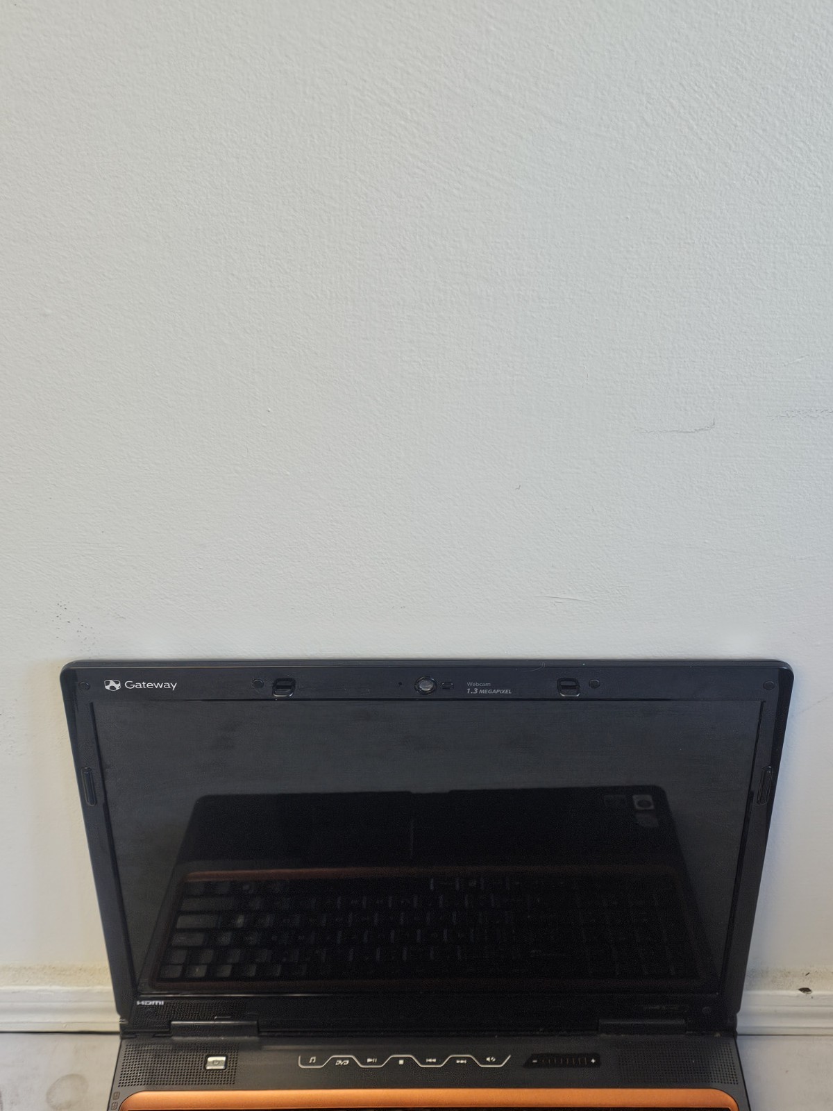 Gateway FX MS2252 Laptop – Intel Duo P8400 – 4GB RAM – NO BATT Parts/Repair-READ