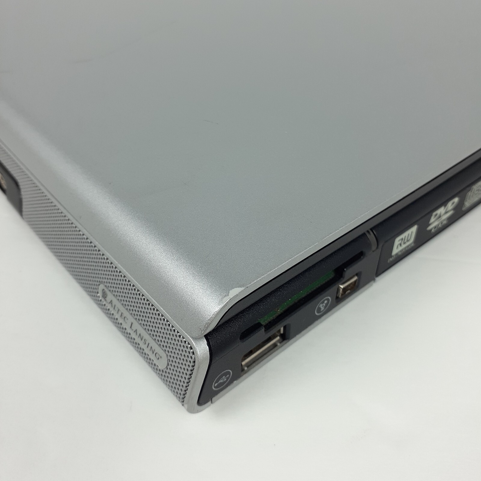HP Pavilion dv1000 Intel Celeron M 1.5 GHz 256 MB RAM No HDD No Screen