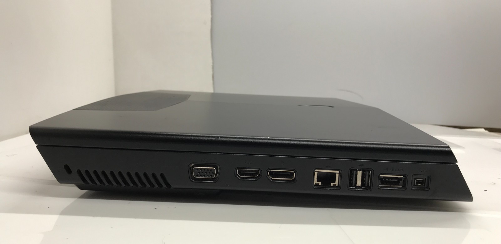 ALIENWARE M17X R1 C2D-Q9300@2.53GHz 8GB RAM 512GB SATA M 2.5 SSD W10P *READ