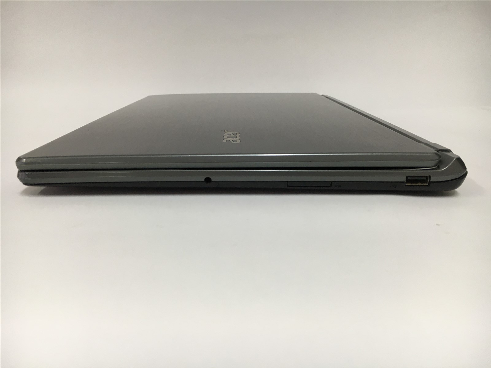 Acer Aspire V5-572P 6818 i5-3337U 1.8GHz 6GB RAM No HDD No OS Touchscreen 15.6″