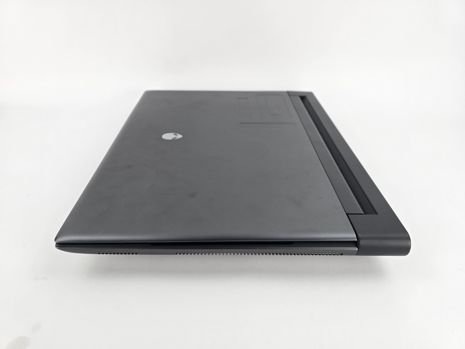 Alienware M16 R1 16″ Ryzen 9 7845HX 16GB 1TB RTX 4080 – For Parts – AS-IS