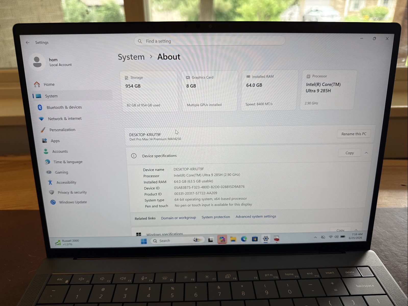 Dell Pro Max 14 Premium FHD+ Intel Ultra 9 285H 64GB 1TB RTX PRO 2000 Blackwell