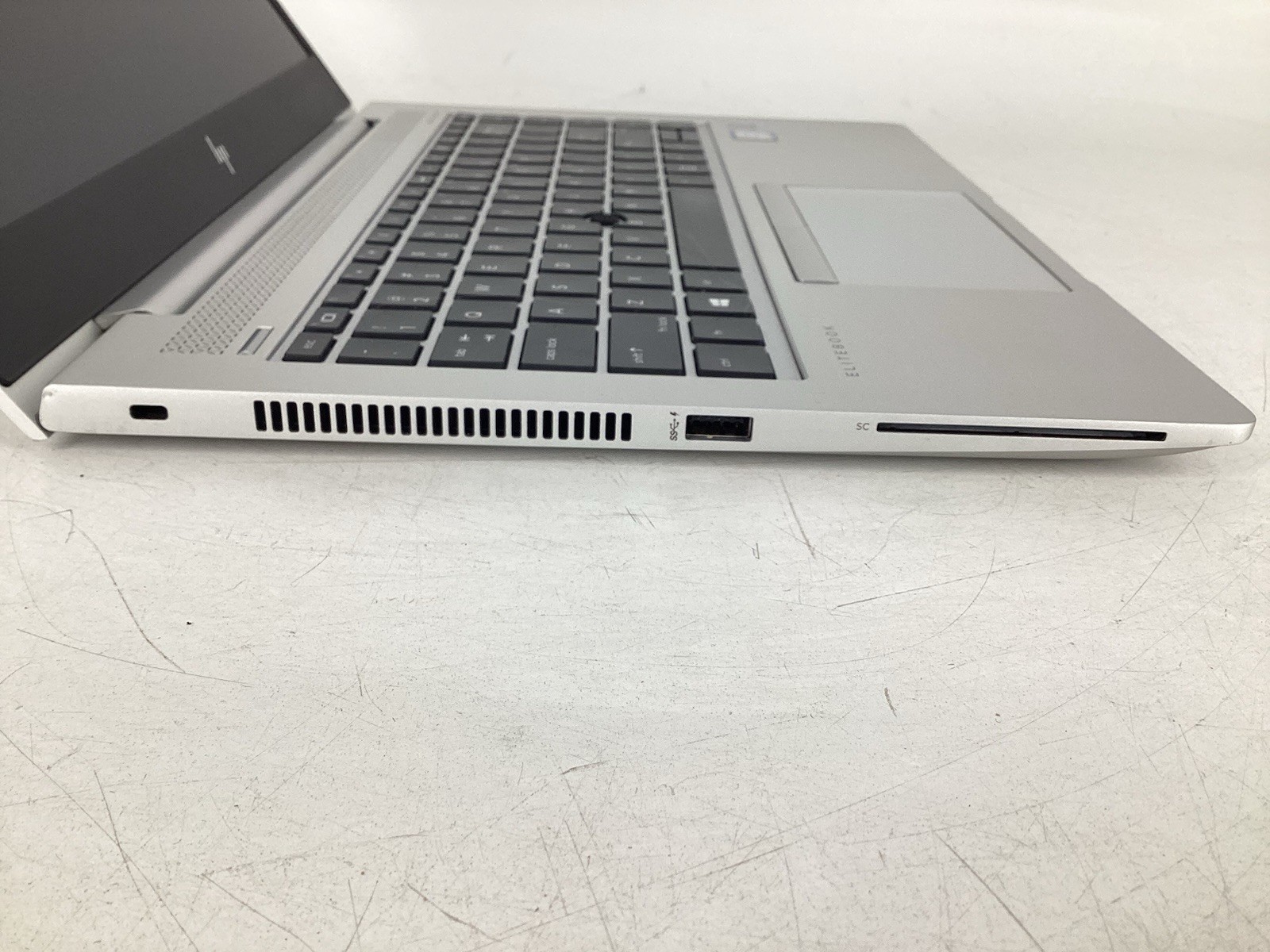 HP EliteBook 840 G6 14″ (i7-8665U @1.90GHz, 8GB RAM 256GB NVMe No OS) No AC