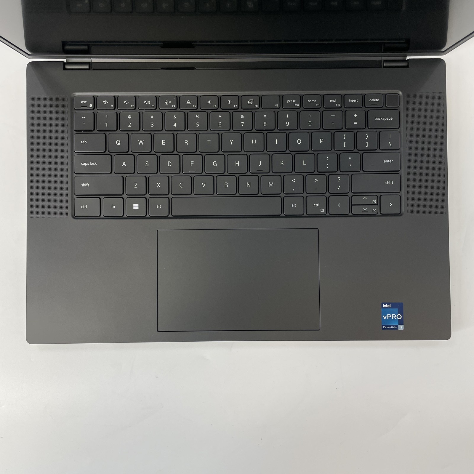 Dell Precision 5680 16 FHD+ 2.4 GHz i7-13700H 32GB 512GB SSD RTX A1000 Very Good