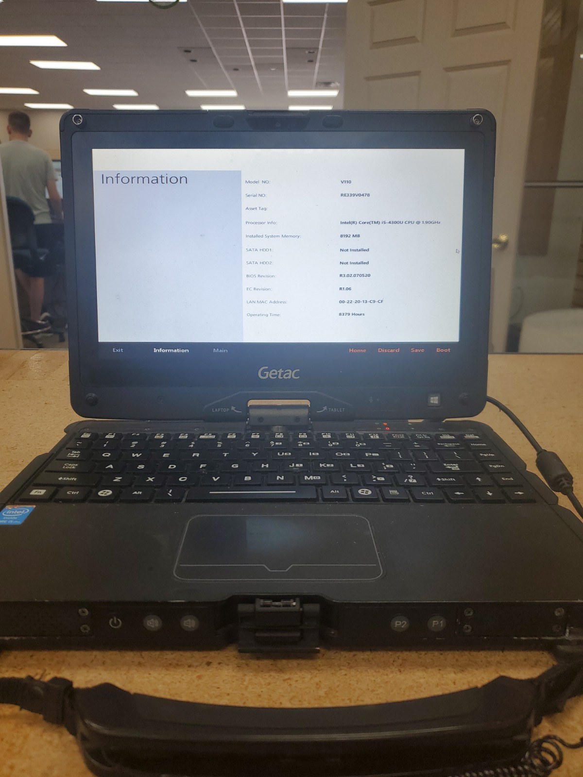 GETAC V110 Laptop Tablet Touch Screen i5-4300U 1.90GHz 8gB No HDD 8379hrs