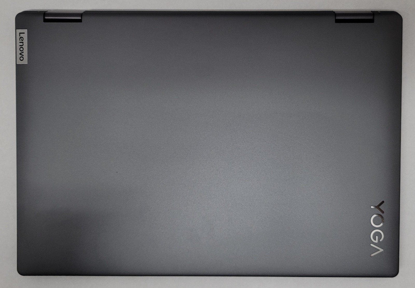 Lenovo Yoga 7 16 in / i5 12th Gen / 8GB / 256GB / Windows 11 IdeaPad Laptop