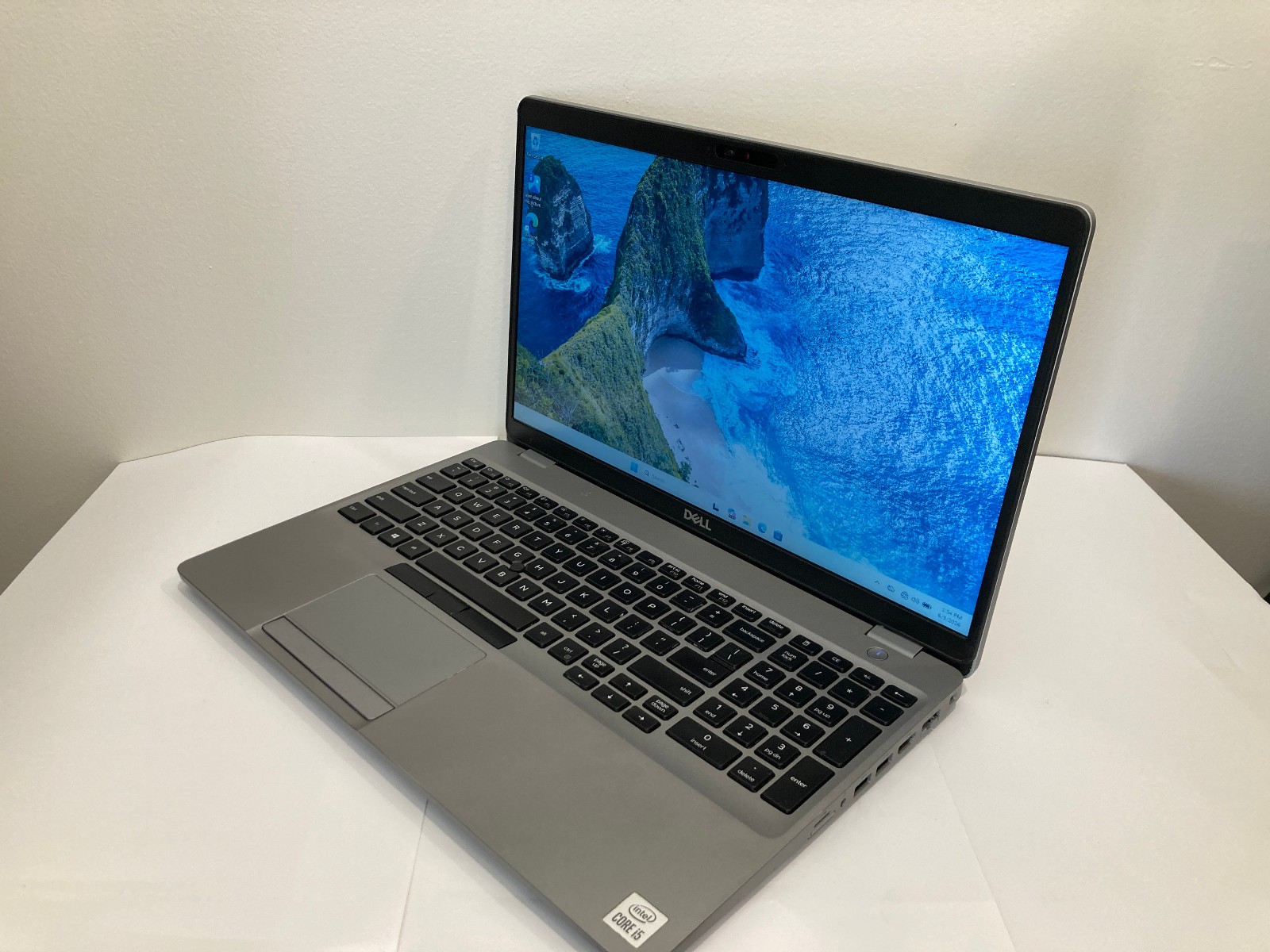 Dell Latitude 5510 i5-10310U 16GB DDR4 RAM 256GB NVMe SSD Windows11 PRO READ