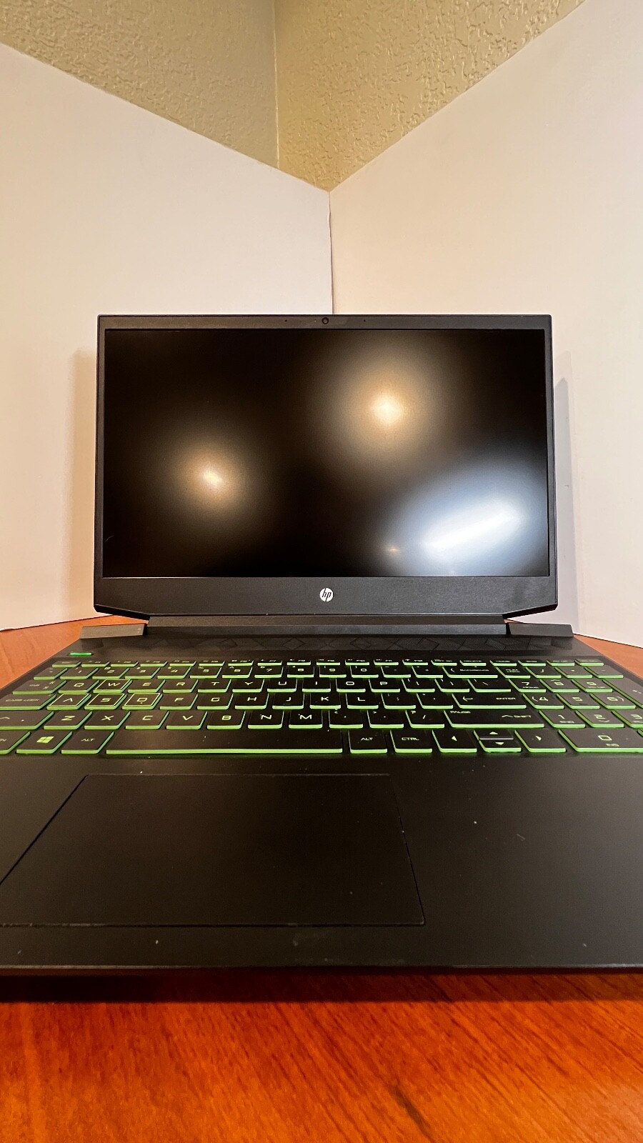 HP Pavilion 15-EC0013DX 15.6in (256GB SSD, AMD Ryzen 5, 2.1GHz, 8GB RAM) Gaming