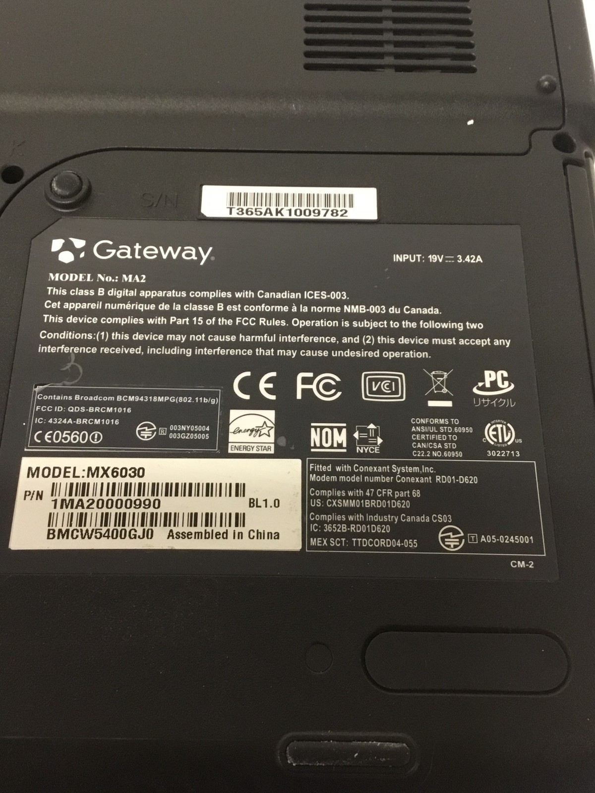 Gateway MX6030 MA2 Intel Celeron M 1.4Ghz 15.6″ Laptop 1GB DVD NoHDD Working