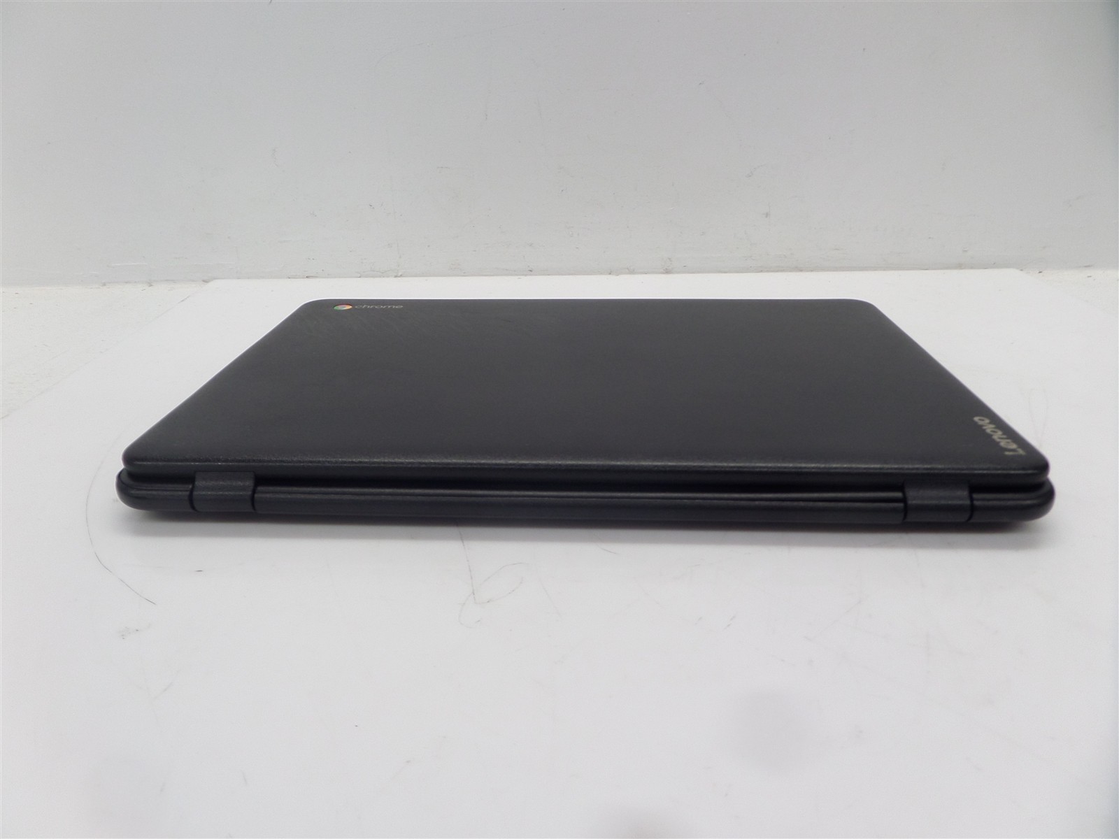 Lenovo N42-20 80US 14″ Chromebook 16GB SSD 80US0000US – Scratched Cover