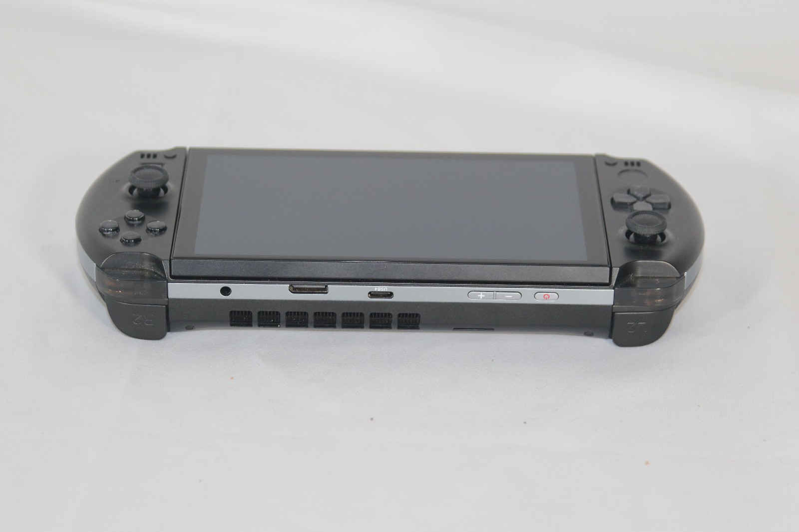 GPD Win 4 2023 7640U Handheld Gaming PC 16gb/1tb SSD