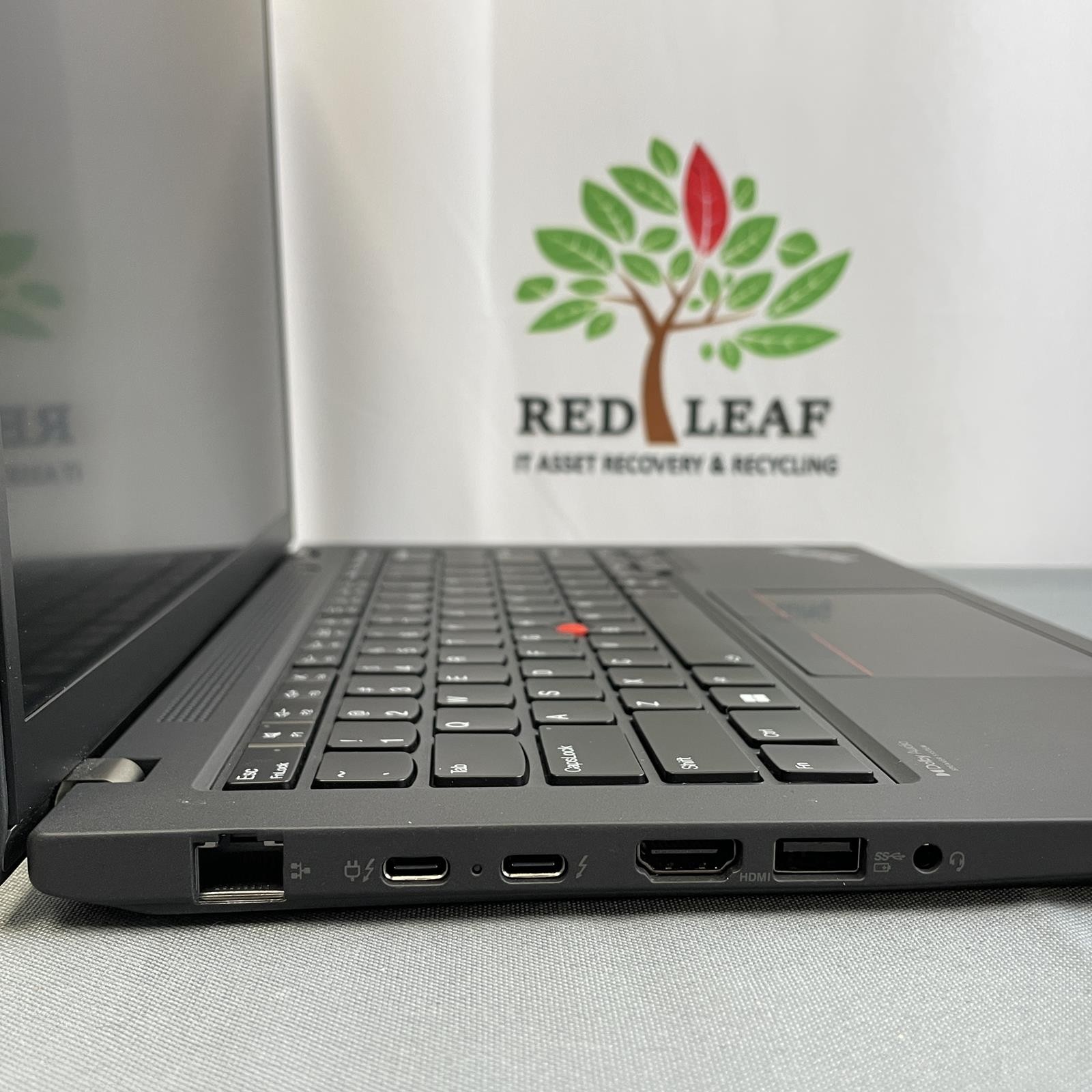 Lenovo ThinkPad T14 Gen 3 14″ 2.2K, Core i7-1270P, 16GB, 512GB NVMe, Win 11 Pro